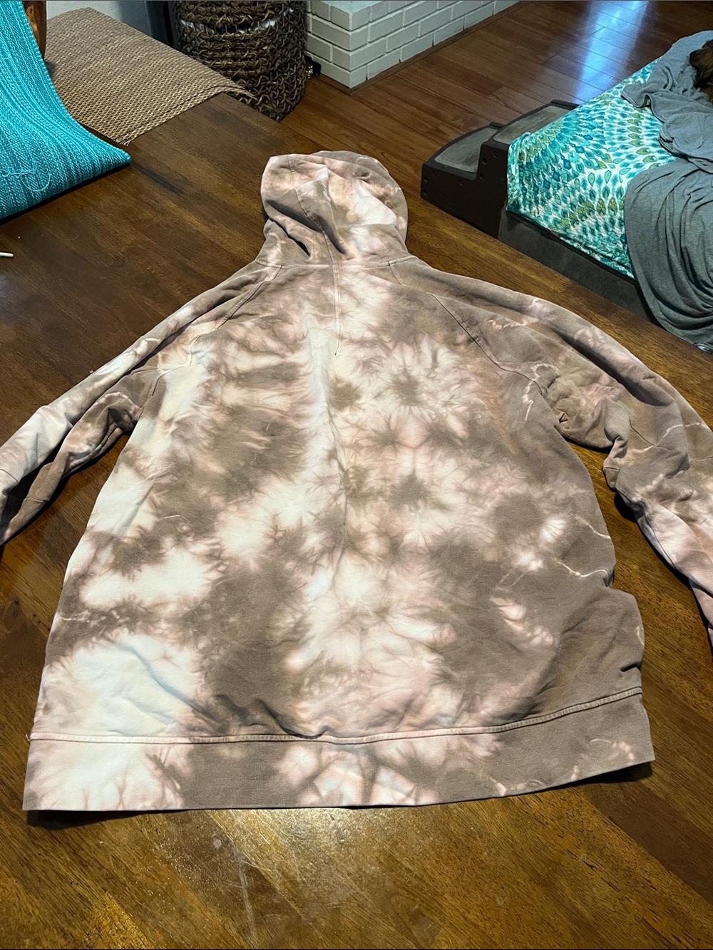 lululemon athletica Men's Tie-Dye Hoodie Sweatshirt - pink and clay - Picture 2 of 2